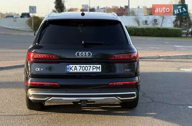 Внедорожник / Кроссовер Audi Q7 2020 в 