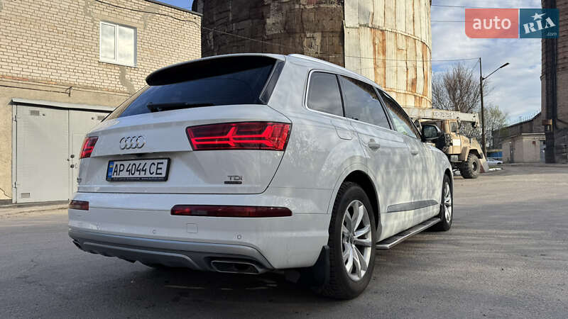 Позашляховик / Кросовер Audi Q7 2016 в Запоріжжі