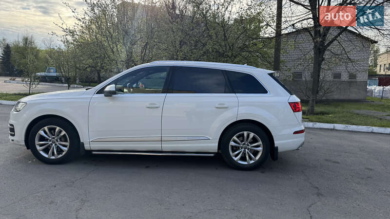 Позашляховик / Кросовер Audi Q7 2016 в Запоріжжі