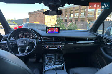 Позашляховик / Кросовер Audi Q7 2016 в 