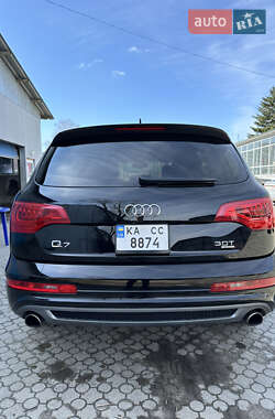 Внедорожник / Кроссовер Audi Q7 2013 в 