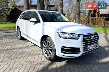 Внедорожник / Кроссовер Audi Q7 2018 в 