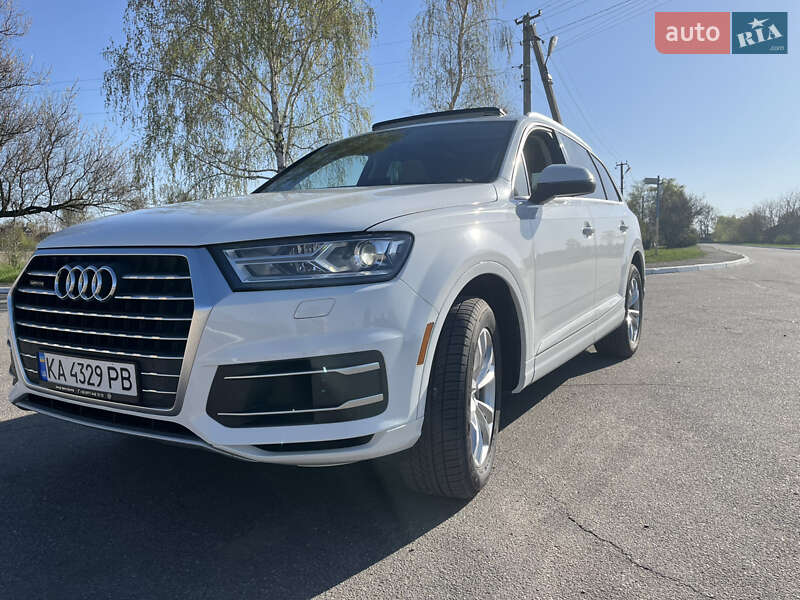 Позашляховик / Кросовер Audi Q7 2016 в Києві фото 13 Позашляховик / Кросовер Audi Q7 2016 в Києві