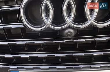 Внедорожник / Кроссовер Audi Q7 2018 в 