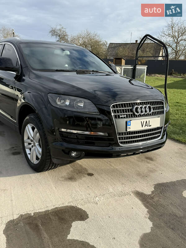 Позашляховик / Кросовер Audi Q7 2009 в Києві фото 33 Позашляховик / Кросовер Audi Q7 2009 в Києві