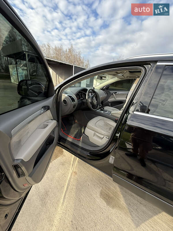 Позашляховик / Кросовер Audi Q7 2009 в Києві фото 37 Позашляховик / Кросовер Audi Q7 2009 в Києві