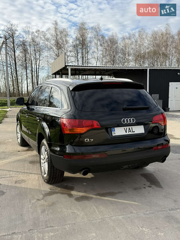 Позашляховик / Кросовер Audi Q7 2009 в Києві фото 11 Позашляховик / Кросовер Audi Q7 2009 в Києві