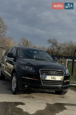 Внедорожник / Кроссовер Audi Q7 2009 в 
