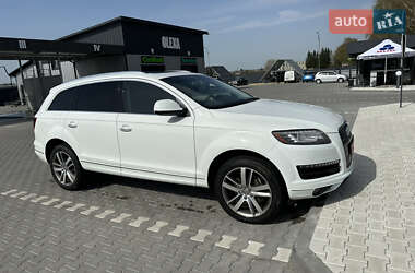 Внедорожник / Кроссовер Audi Q7 2014 в 