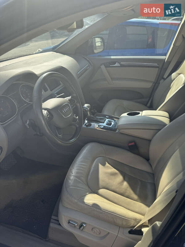 Позашляховик / Кросовер Audi Q7 2012 в Рівному