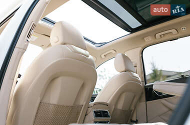 Внедорожник / Кроссовер Audi Q7 2017 в 