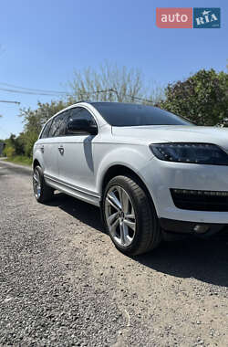 Внедорожник / Кроссовер Audi Q7 2013 в 