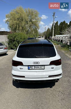 Внедорожник / Кроссовер Audi Q7 2013 в 