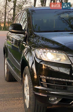 Внедорожник / Кроссовер Audi Q7 2013 в 