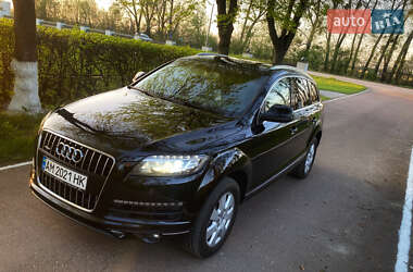 Внедорожник / Кроссовер Audi Q7 2013 в 