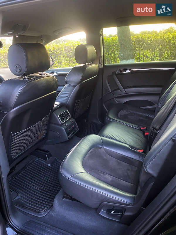 Внедорожник / Кроссовер Audi Q7 2013 в Киеве