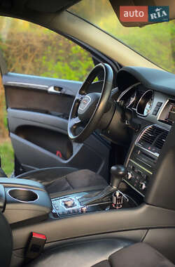 Внедорожник / Кроссовер Audi Q7 2013 в 