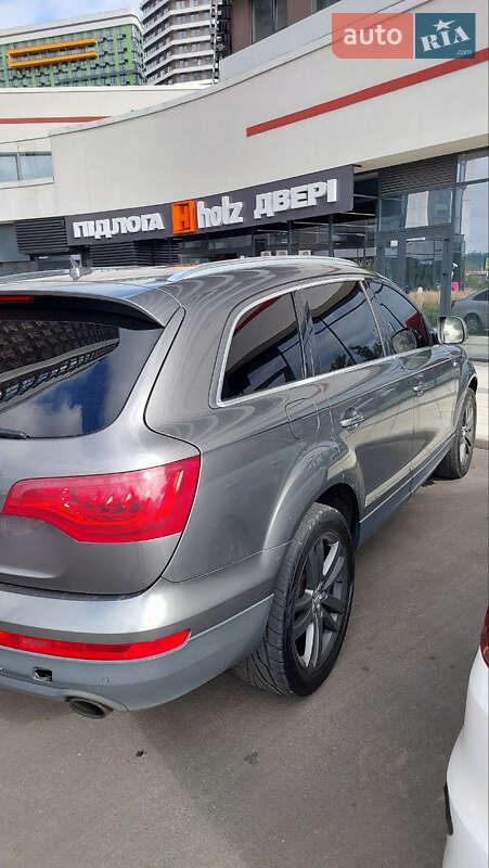 Внедорожник / Кроссовер Audi Q7 2012 в Киеве