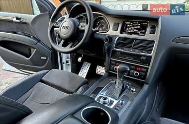 Позашляховик / Кросовер Audi Q7 2012 в 