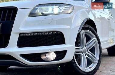 Позашляховик / Кросовер Audi Q7 2012 в 