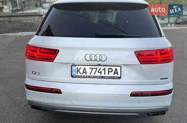 Внедорожник / Кроссовер Audi Q7 2019 в 