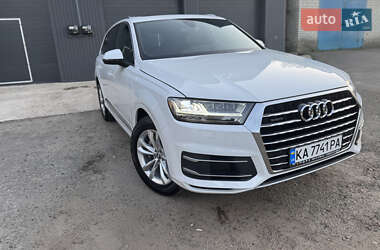 Внедорожник / Кроссовер Audi Q7 2019 в 