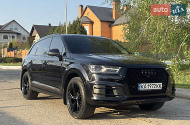 Внедорожник / Кроссовер Audi Q7 2017 в 