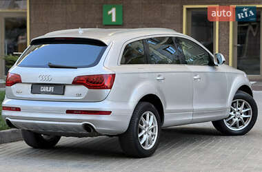 Внедорожник / Кроссовер Audi Q7 2010 в 