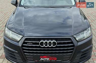 Внедорожник / Кроссовер Audi Q7 2016 в 