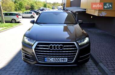 Внедорожник / Кроссовер Audi Q7 2019 в 