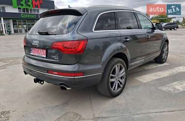 Позашляховик / Кросовер Audi Q7 2015 в 