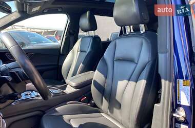 Внедорожник / Кроссовер Audi Q7 2019 в 