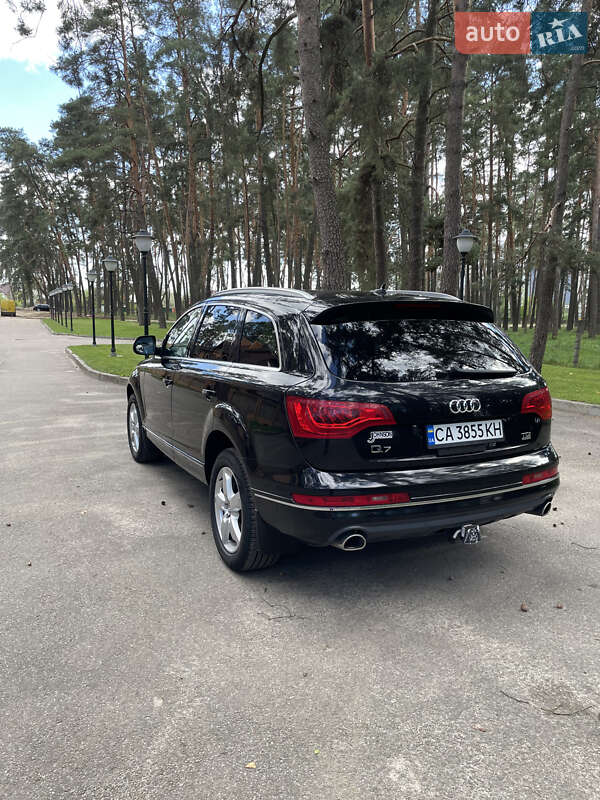 Позашляховик / Кросовер Audi Q7 2014 в Смілі