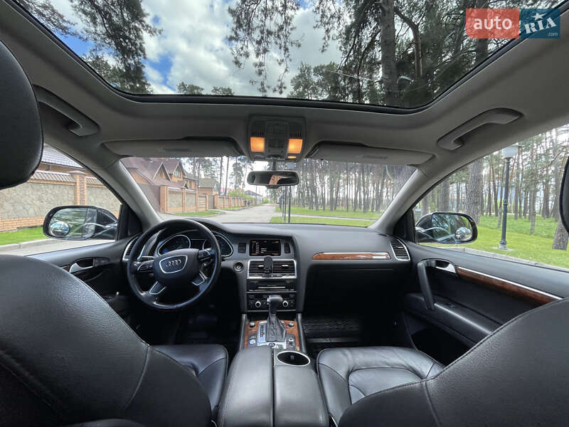 Позашляховик / Кросовер Audi Q7 2014 в Чернігові