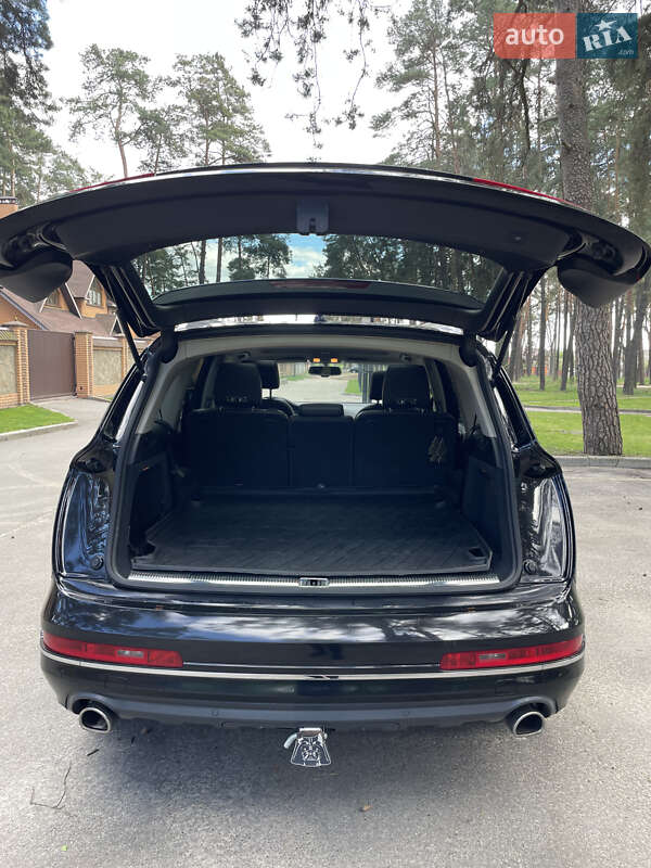 Позашляховик / Кросовер Audi Q7 2014 в Чернігові