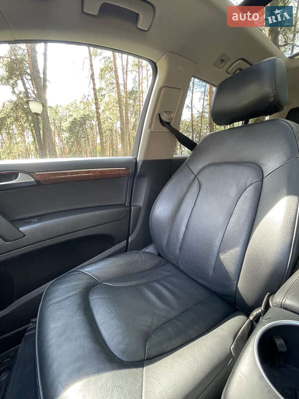 Позашляховик / Кросовер Audi Q7 2014 в Смілі