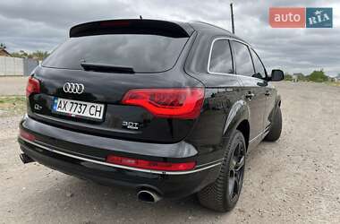 Позашляховик / Кросовер Audi Q7 2014 в 