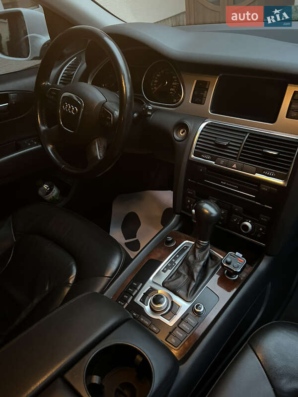 Внедорожник / Кроссовер Audi Q7 2010 в Грушево фото 9 Внедорожник / Кроссовер Audi Q7 2010 в Грушево