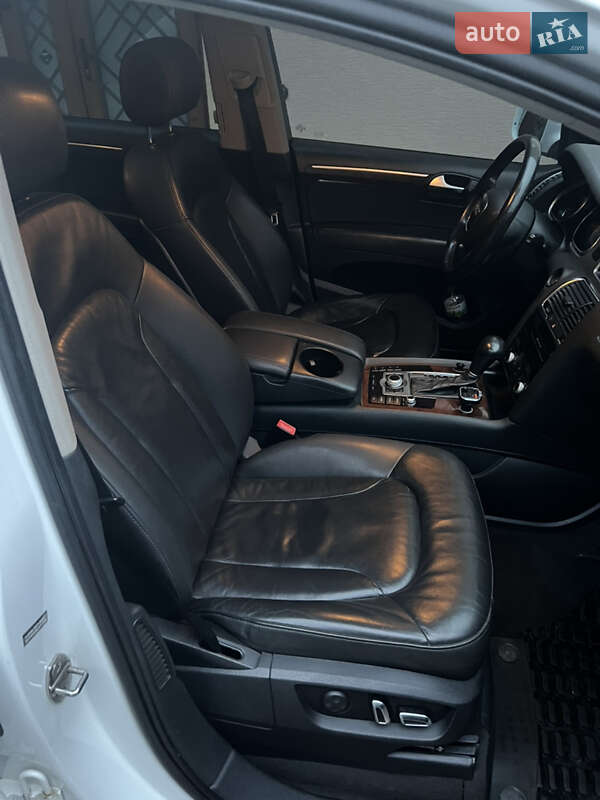 Внедорожник / Кроссовер Audi Q7 2010 в Грушево фото 13 Внедорожник / Кроссовер Audi Q7 2010 в Грушево