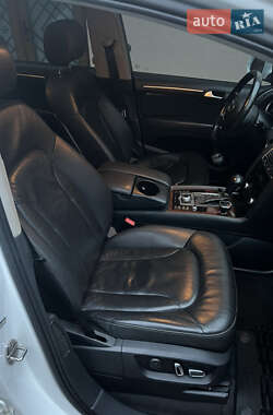 Внедорожник / Кроссовер Audi Q7 2010 в 