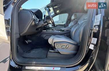 Внедорожник / Кроссовер Audi Q7 2015 в 
