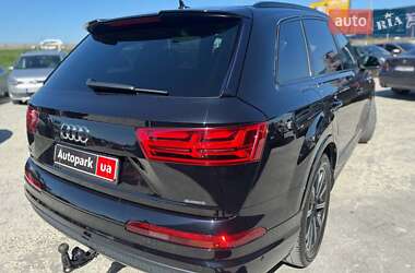 Внедорожник / Кроссовер Audi Q7 2015 в 