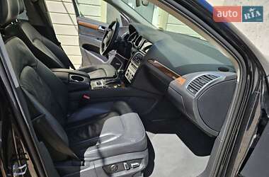 Позашляховик / Кросовер Audi Q7 2013 в 