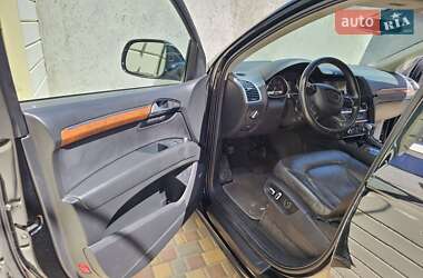 Позашляховик / Кросовер Audi Q7 2013 в 