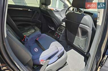 Позашляховик / Кросовер Audi Q7 2013 в 