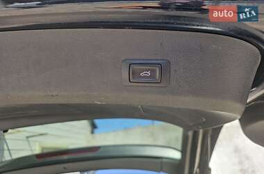 Позашляховик / Кросовер Audi Q7 2013 в 