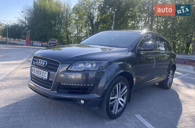 Внедорожник / Кроссовер Audi Q7 2007 в 