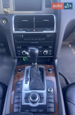 Внедорожник / Кроссовер Audi Q7 2007 в 