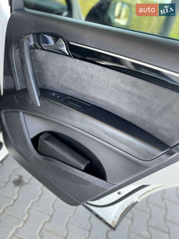 Позашляховик / Кросовер Audi Q7 2008 в Чернівцях