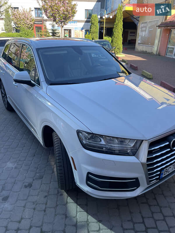 Позашляховик / Кросовер Audi Q7 2018 в Львові